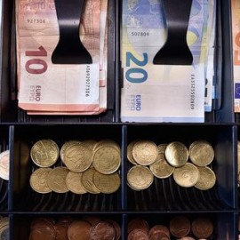 Эксперты сочли оптимистичным прогноз ЕК о «рекордной инфляции» в Европе